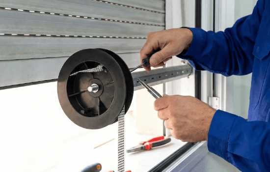 cinta de persiana rota